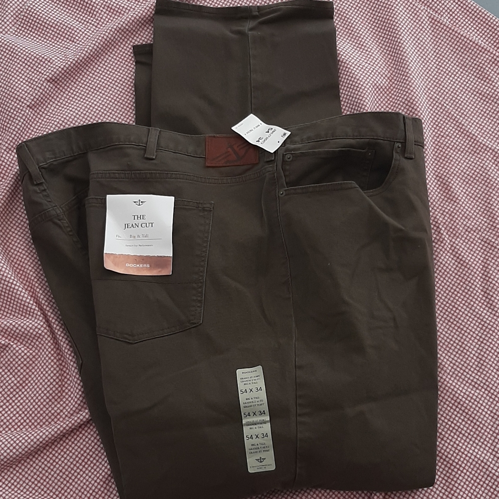 BROWN DOCKERS MENS 54X30